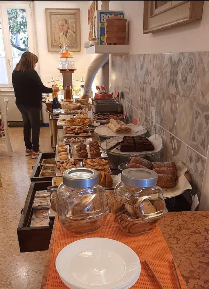 Vegan B&B Meuble Adriana Сірміоне Екстер'єр фото