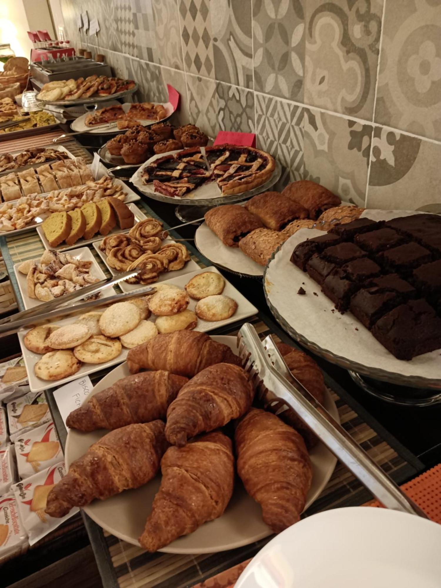Vegan B&B Meuble Adriana Сірміоне Екстер'єр фото