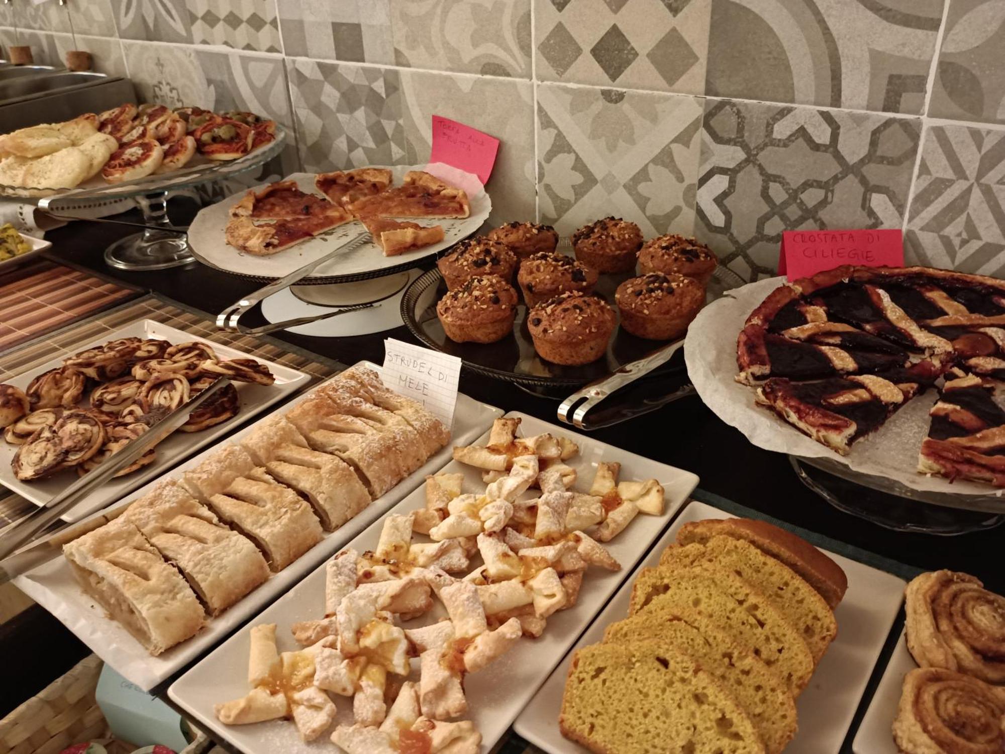 Vegan B&B Meuble Adriana Сірміоне Екстер'єр фото